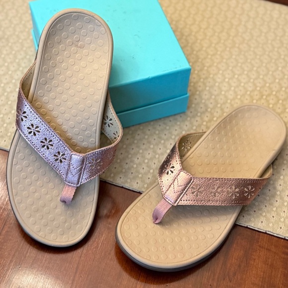 Vionic Shona Supportive Sandal flip flop Sz 8 - Picture 6 of 8